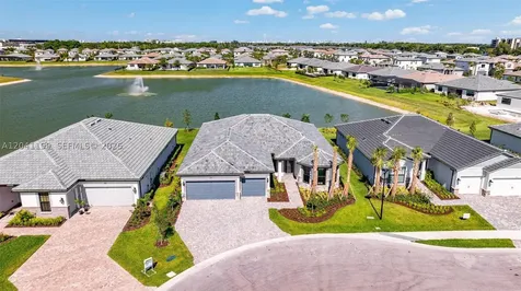 4546 Cumberland Terrace Oakland Park FL 33309