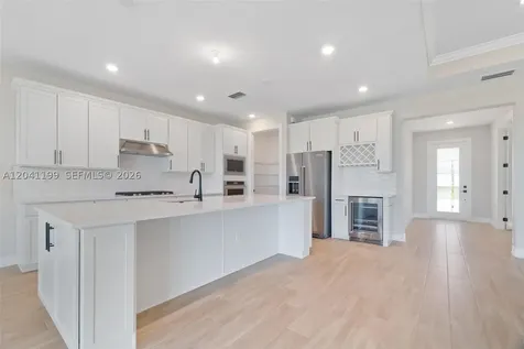 4546 Cumberland Terrace Oakland Park FL 33309