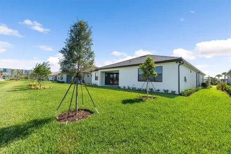 4546 Cumberland Terrace Oakland Park FL 33309