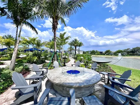 4546 Cumberland Terrace Oakland Park FL 33309
