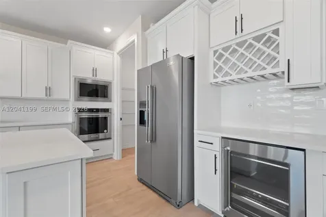 4546 Cumberland Terrace Oakland Park FL 33309