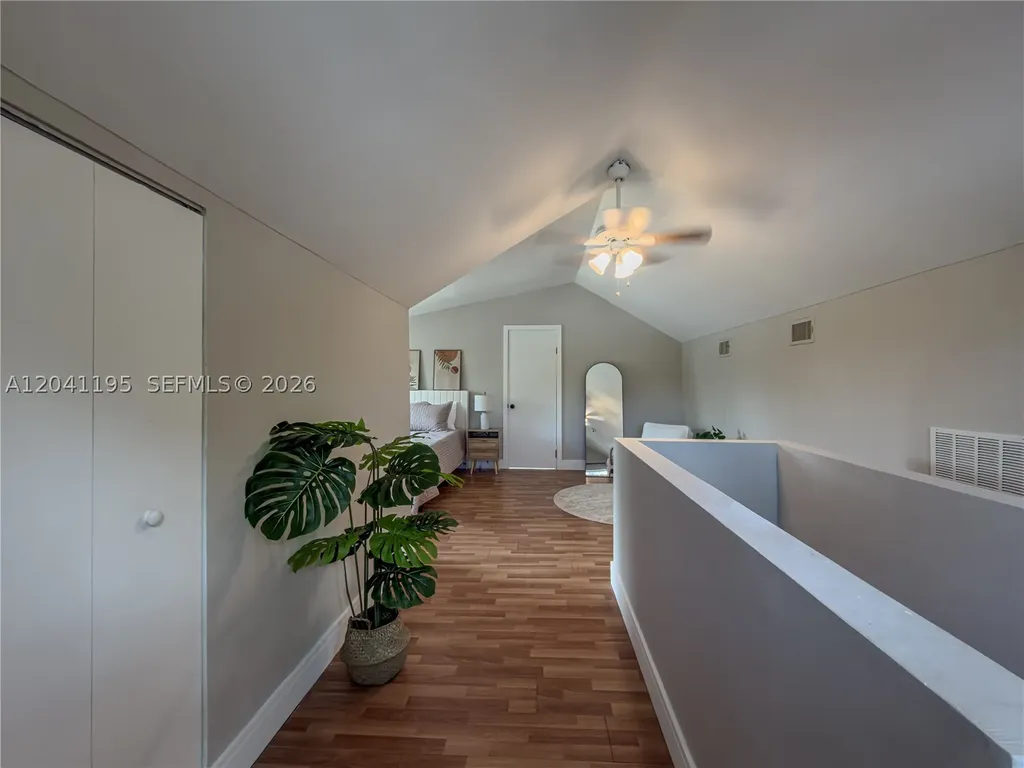 1813 SW 10th Street Fort Lauderdale FL 33312
