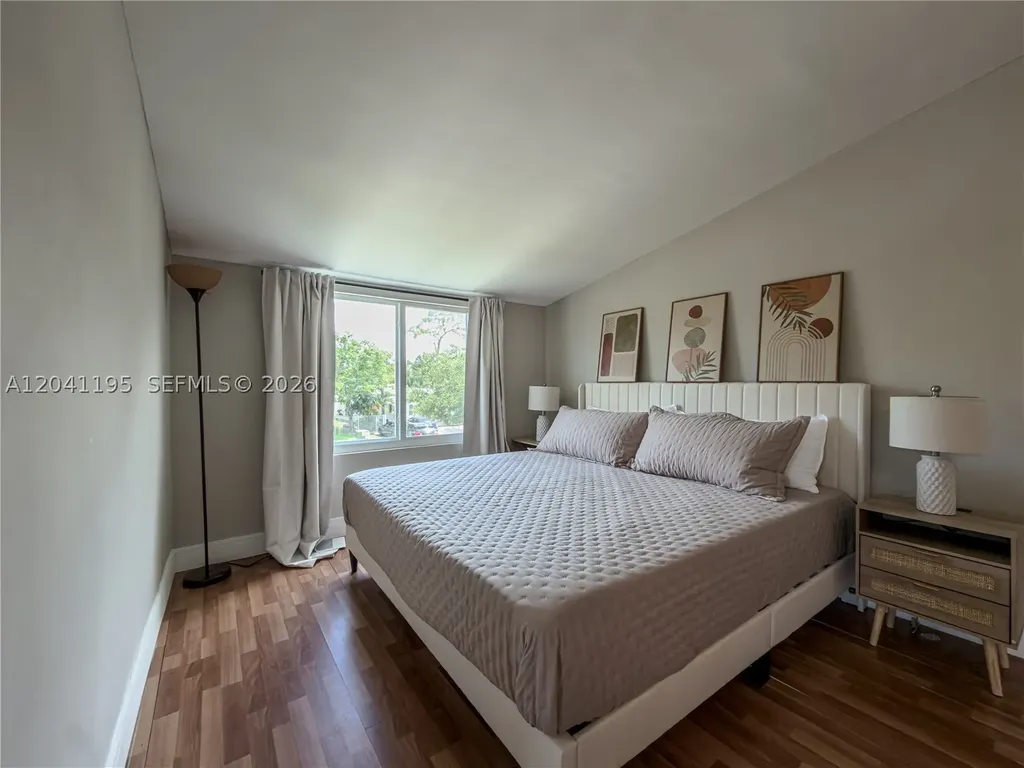 1813 SW 10th Street Fort Lauderdale FL 33312