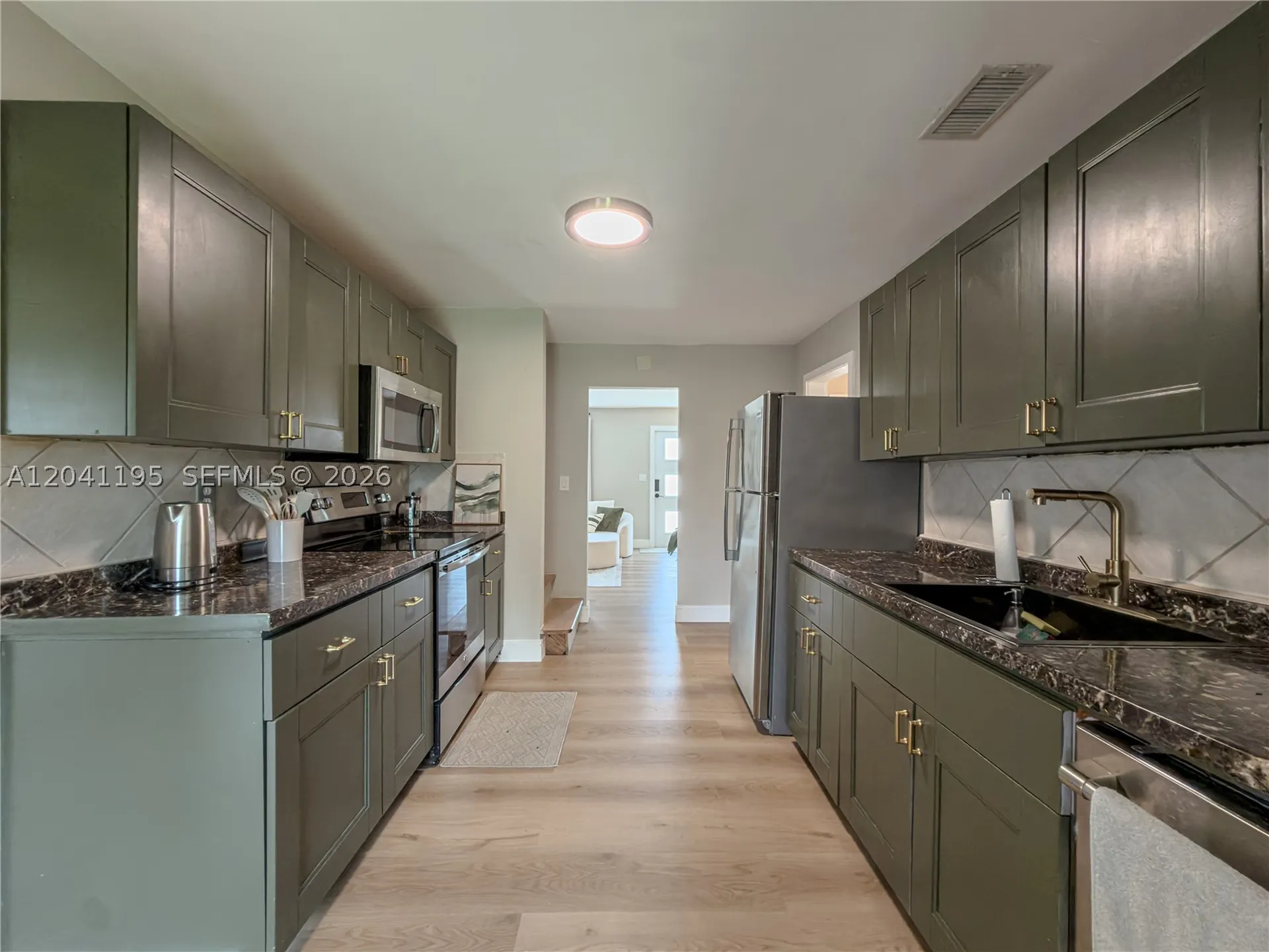 1813 SW 10th Street Fort Lauderdale FL 33312