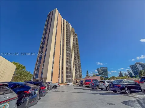 20335 W Country Club Drive Aventura FL 33180