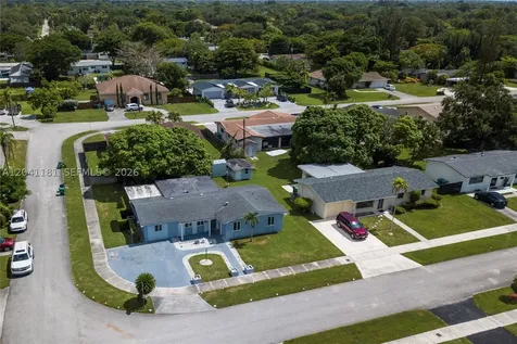 8981 SW 127th Terrace Miami FL 33176
