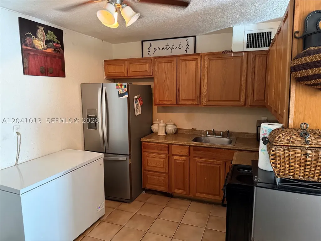 2300 SW 43rd Avenue Fort Lauderdale FL 33317