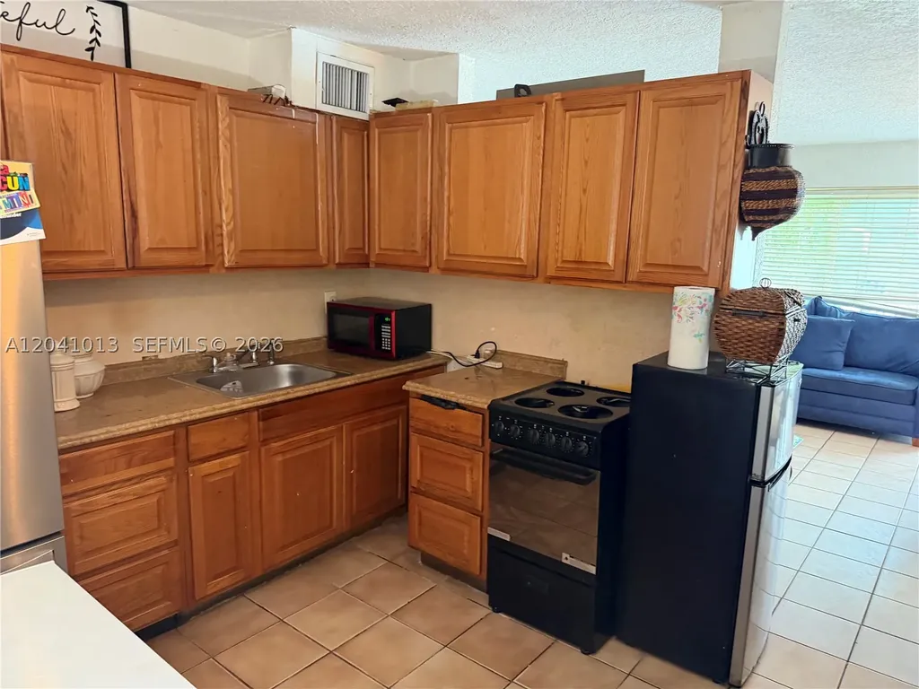 2300 SW 43rd Avenue Fort Lauderdale FL 33317