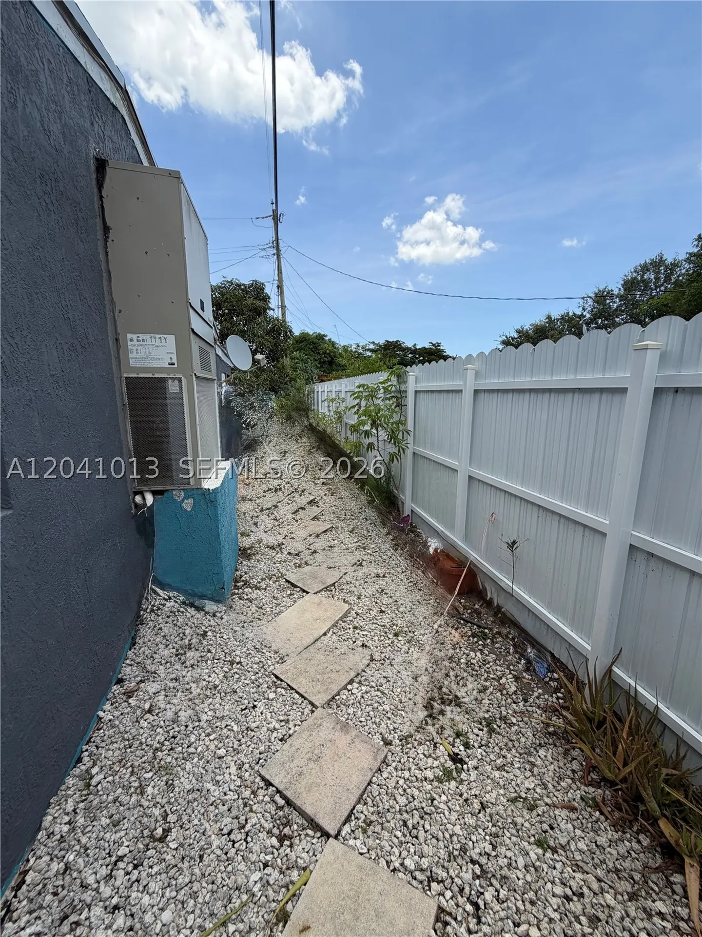 2300 SW 43rd Avenue Fort Lauderdale FL 33317