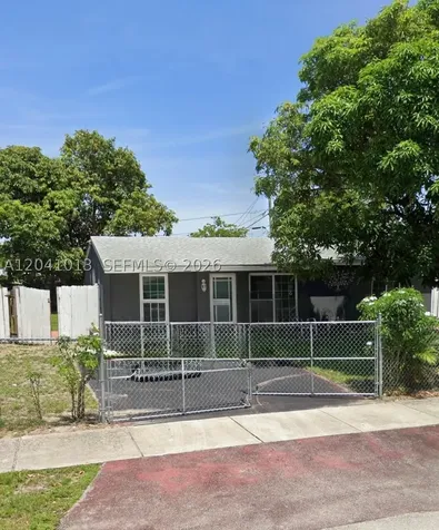 2300 SW 43rd Avenue Fort Lauderdale FL 33317
