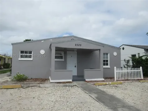 2325 Madison Street Hollywood FL 33020