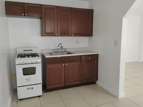 2325 Madison Street Hollywood FL 33020