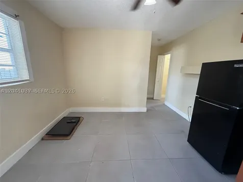 2339 NW 35th St - Efficiency Miami FL 33142