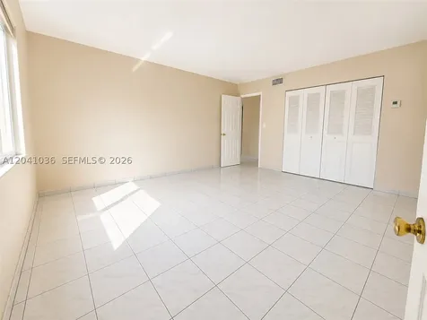 8024 Tatum Waterway Drive Miami Beach FL 33141