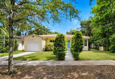 829 Medina Avenue Coral Gables FL 33134