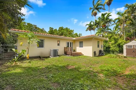 829 Medina Avenue Coral Gables FL 33134
