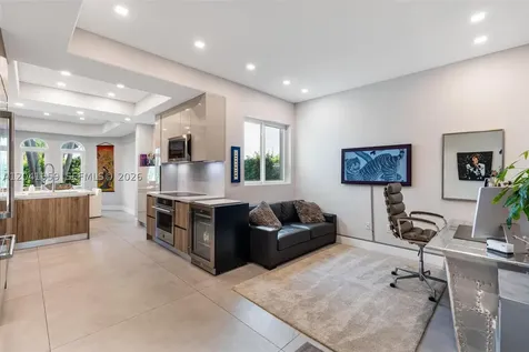 20940 NE 31st Place Aventura FL 33180