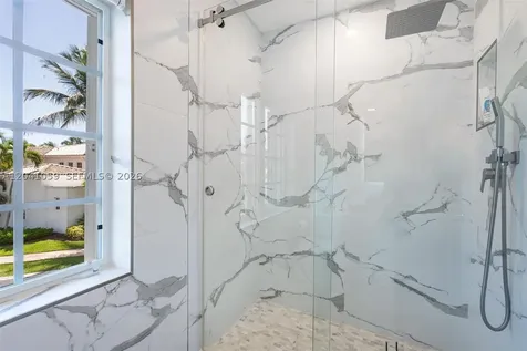 20940 NE 31st Place Aventura FL 33180