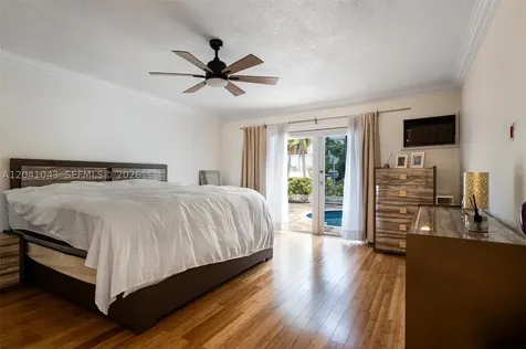 3220 NE 164th Street North Miami Beach FL 33160
