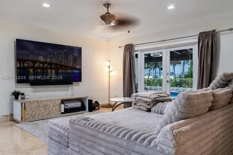 3220 NE 164th Street North Miami Beach FL 33160