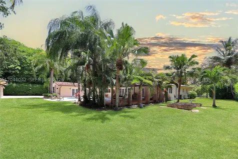 15144 SW 72nd Court Palmetto Bay FL 33158