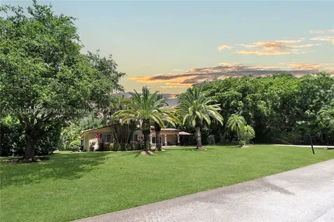 15144 SW 72nd Court Palmetto Bay FL 33158