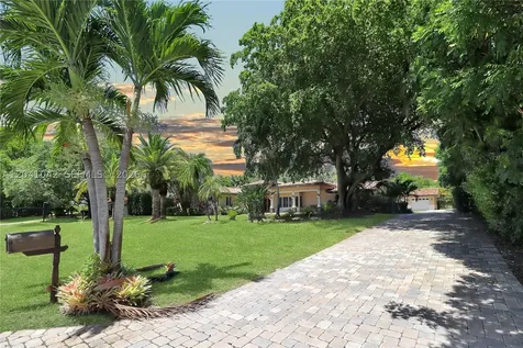 15144 SW 72nd Court Palmetto Bay FL 33158