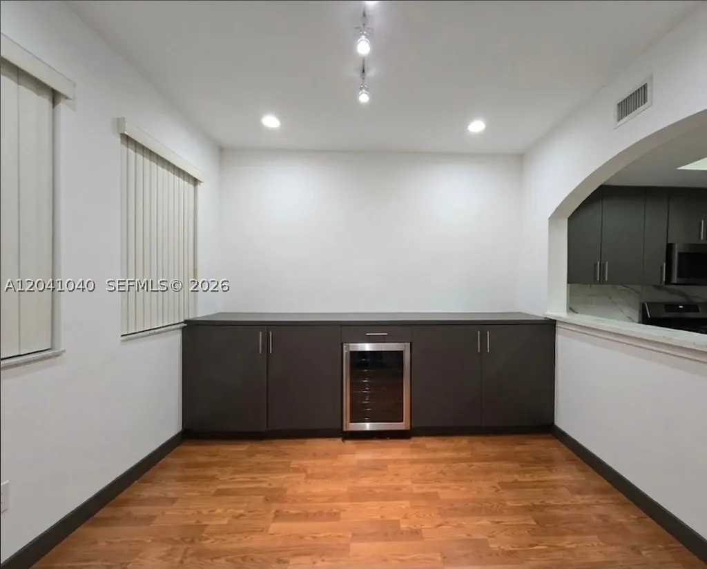 8936 W Flagler Street Miami FL 33174