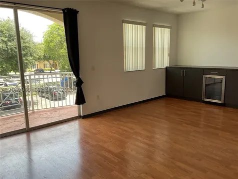 8936 W Flagler Street Miami FL 33174