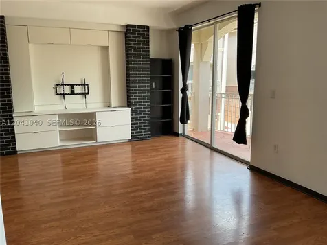 8936 W Flagler Street Miami FL 33174
