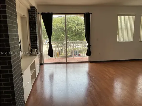 8936 W Flagler Street Miami FL 33174