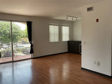 8936 W Flagler Street Miami FL 33174