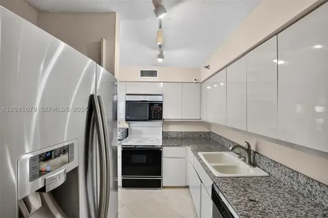 5757 Collins Avenue Miami Beach FL 33140