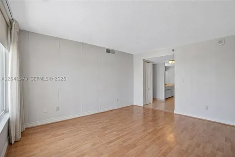 5757 Collins Avenue Miami Beach FL 33140