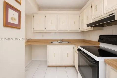 1975 W 44th Place Hialeah FL 33012