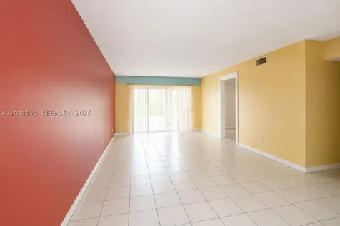 1975 W 44th Place Hialeah FL 33012