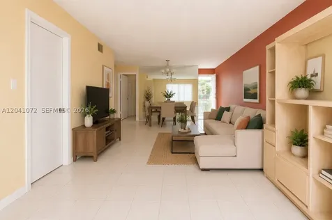 1975 W 44th Place Hialeah FL 33012