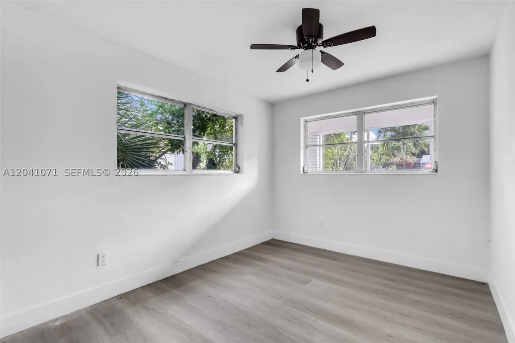 6831 Greene Street Hollywood FL 33024