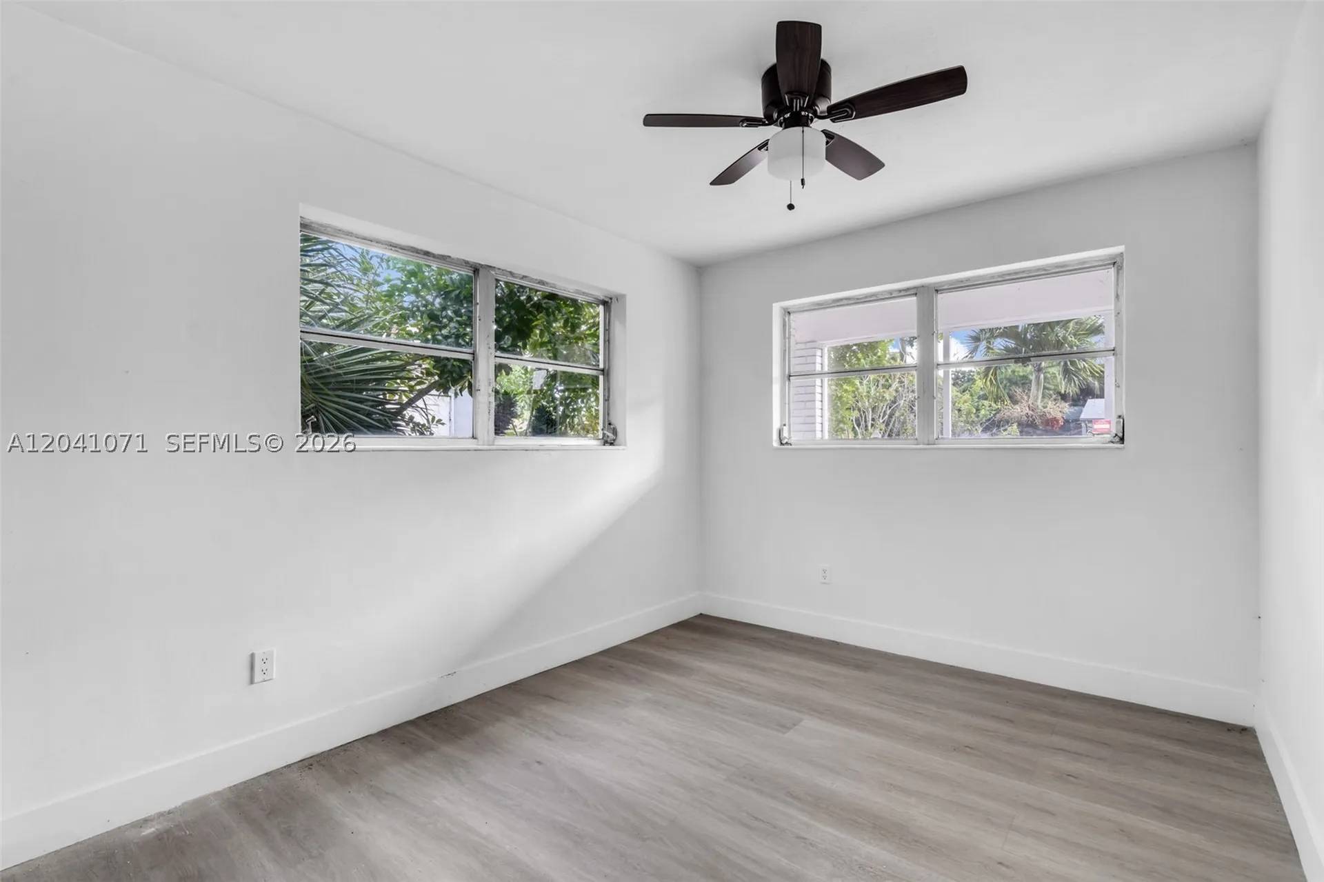 6831 Greene Street Hollywood FL 33024