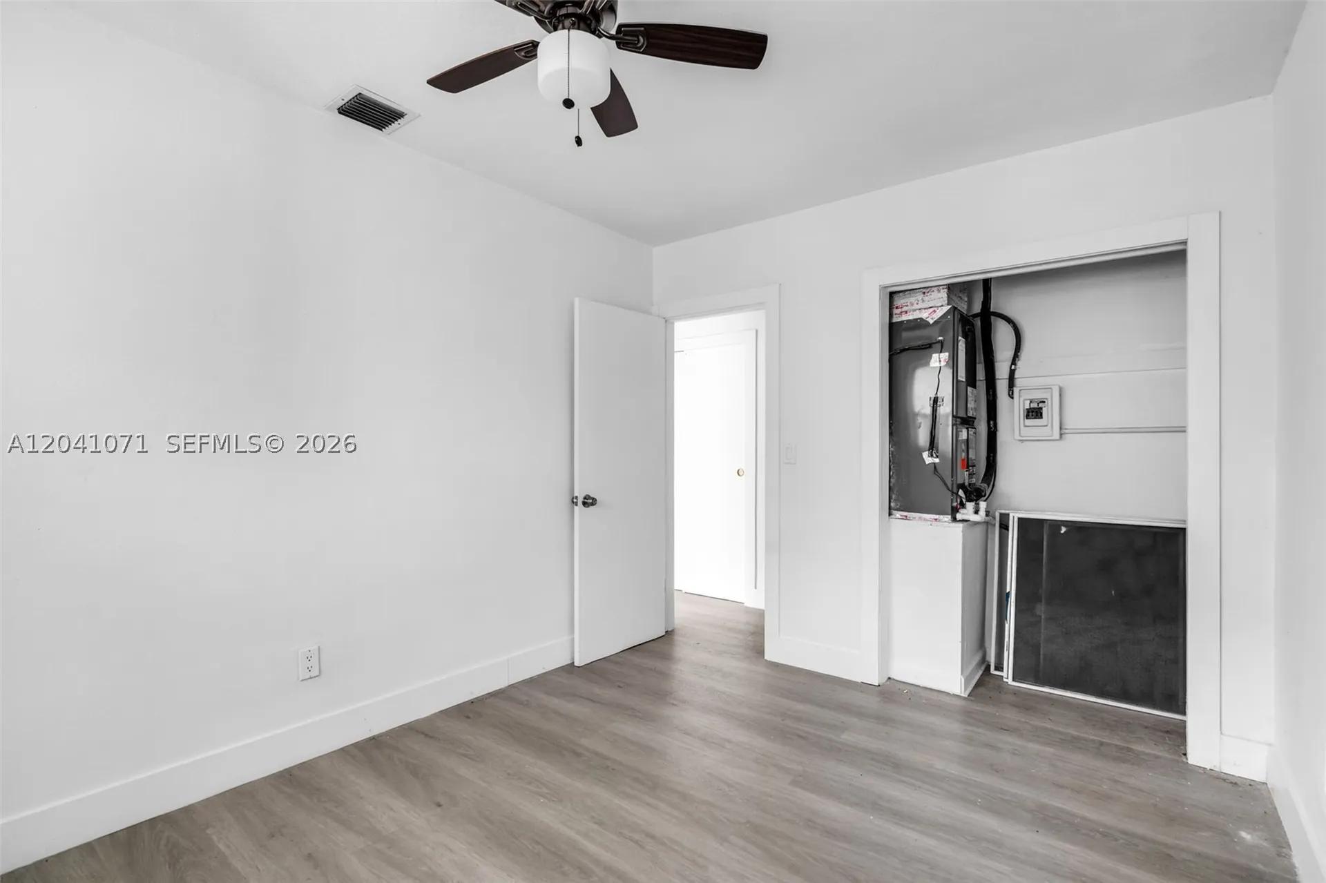 6831 Greene Street Hollywood FL 33024