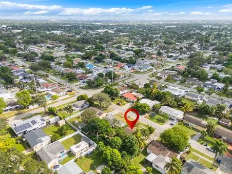 6831 Greene Street Hollywood FL 33024