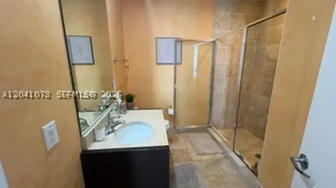18201 E Collins Avenue Sunny Isles Beach FL 33160