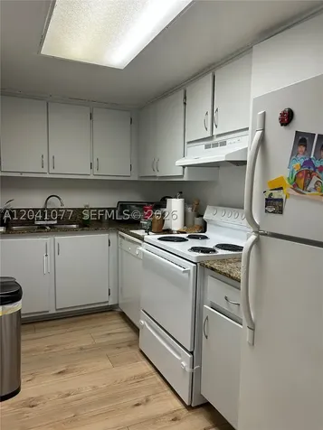 1975 Normandy Drive Miami Beach FL 33141