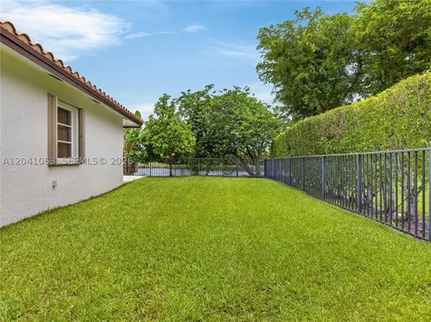 16641 Royal Poinciana Drive Weston FL 33326