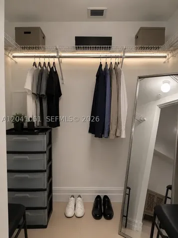 185 SW 7th Street Miami FL 33130