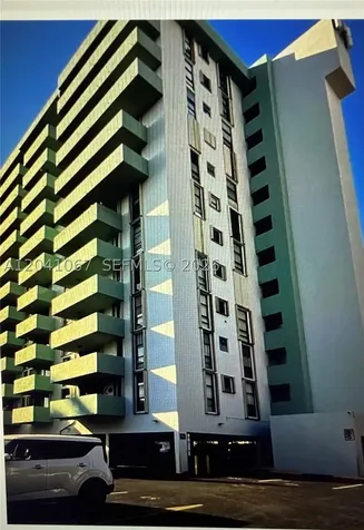 1825 W 44th Place Hialeah FL 33012