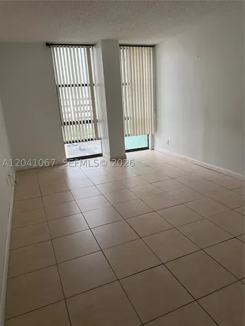 1825 W 44th Place Hialeah FL 33012