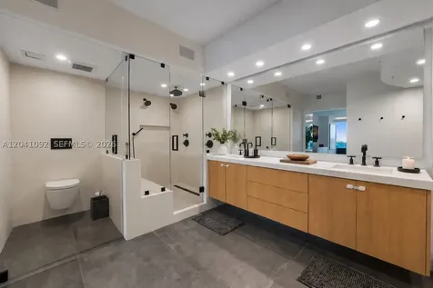 400 Alton Road Miami Beach FL 33139