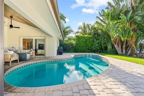 18 Eleuthera Drive Ocean Ridge FL 33435