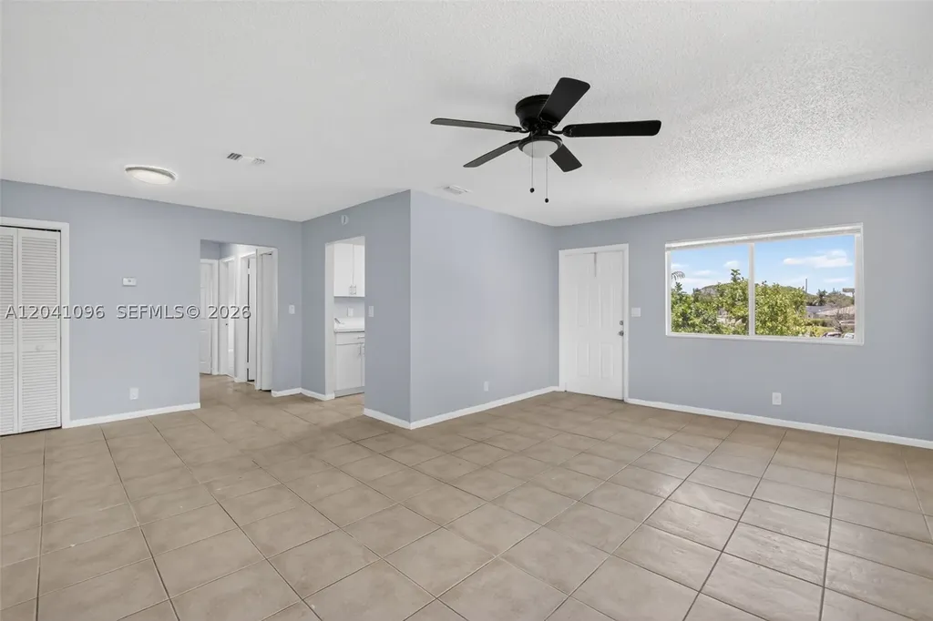 2107 Catherine Dr Drive Delray Beach FL 33445